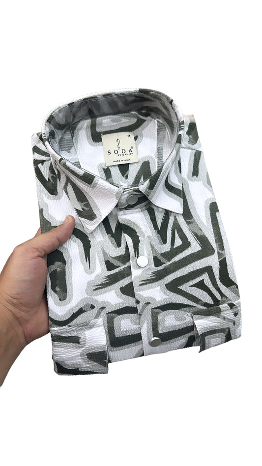 SODA PRINTED 2pocket shirts with press buttons